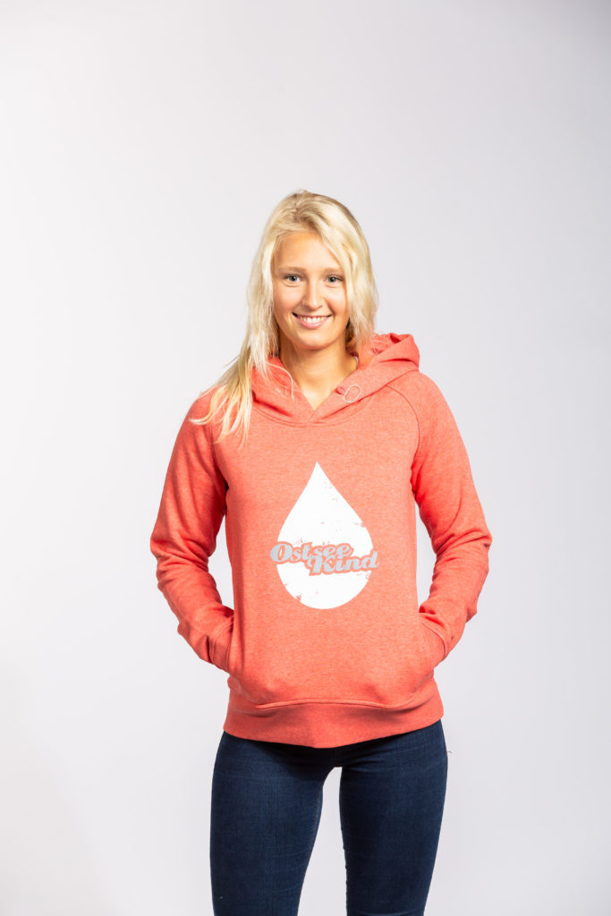 Mit dem Strom? Nee! Fisch · Unisex Bio Hoodie