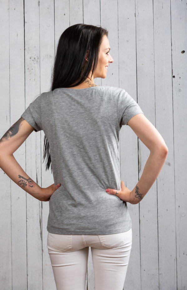 Auffallendes Damen-Shirt im Used-Look