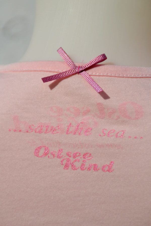 Süßes rosa Mädchen-Shirt mit Seepferdchen-Print von Ostseekind